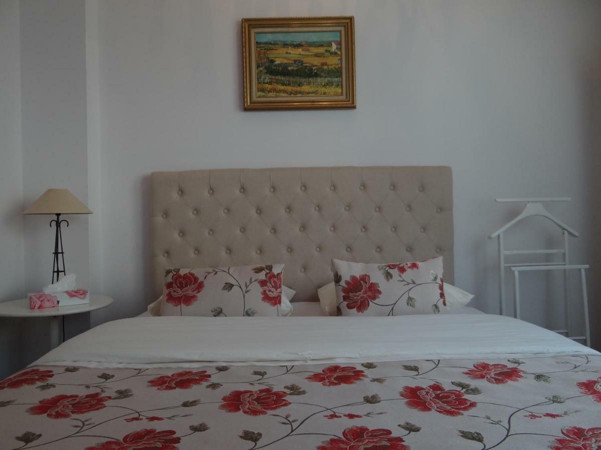 Villa Colonna Appartements Manosque Esterno foto